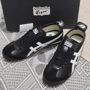 Onitsuka Tiger Black/White Mexico 66 Casual Shoes